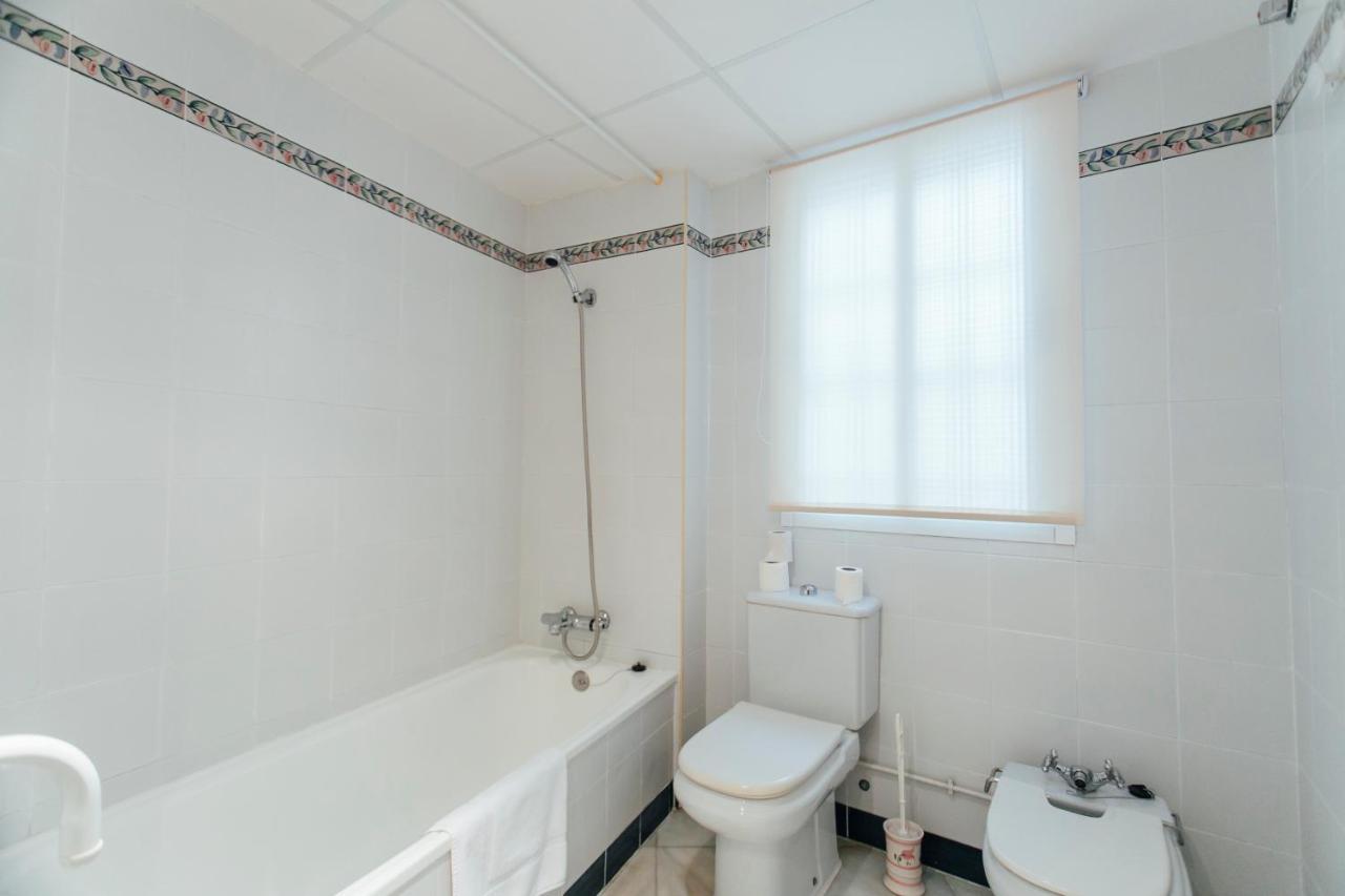 Cozy And Bright- 1Bd 1Bth - La Alfalfa Seville Luaran gambar