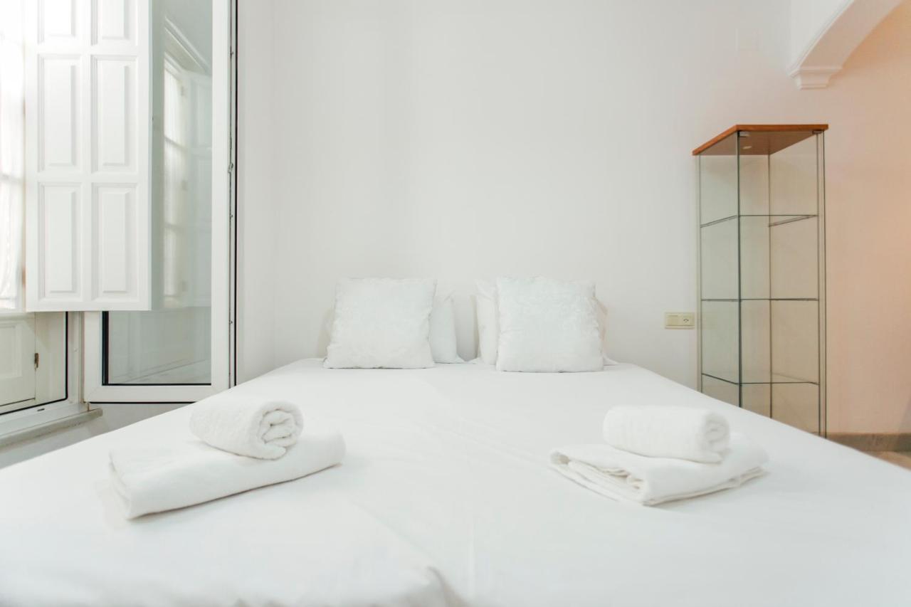 Cozy And Bright- 1Bd 1Bth - La Alfalfa Seville Luaran gambar